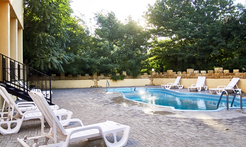 Бассейн в отеле San Marino