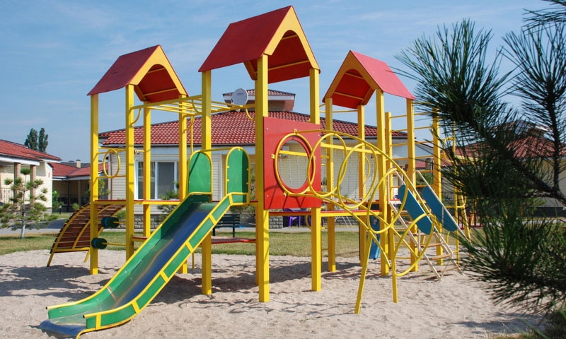 Детская площадка в отеле Виолис