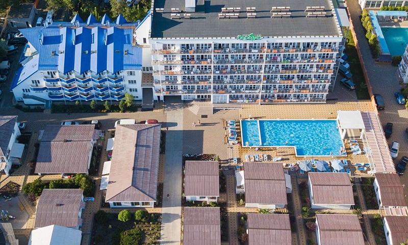 Территория отеля Березка