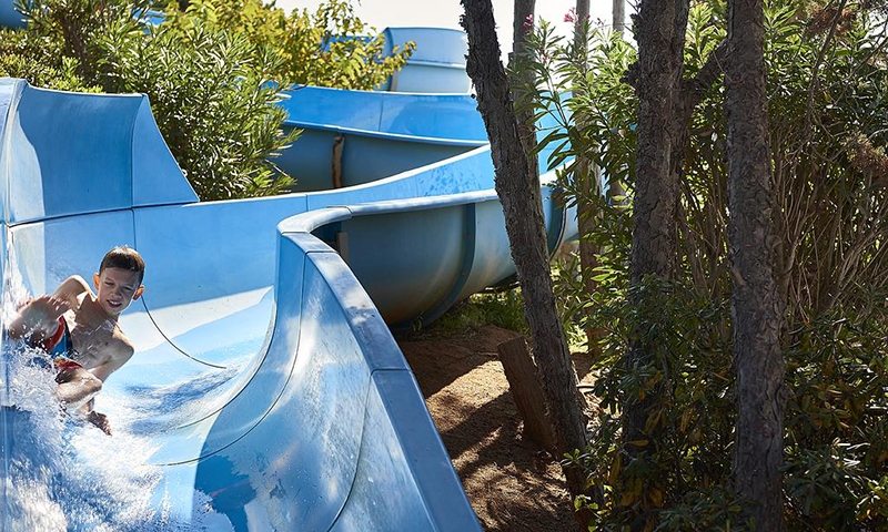 Водные горки в Aldemar Olympian Village Beach Resort