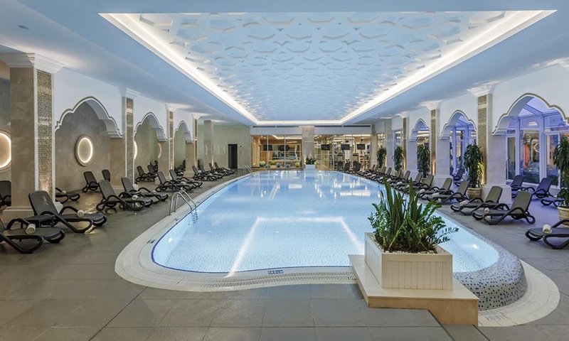 Крытый бассейн в Güral Premier Belek