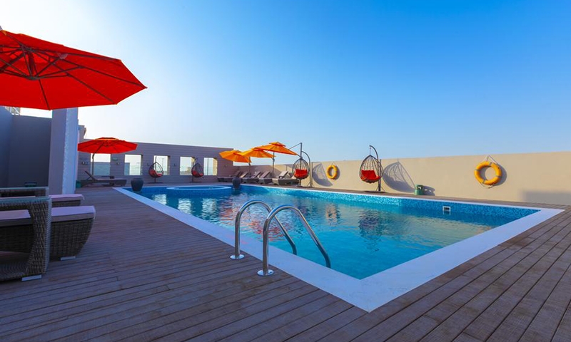 Бассейн в Occidental Impz Dubai