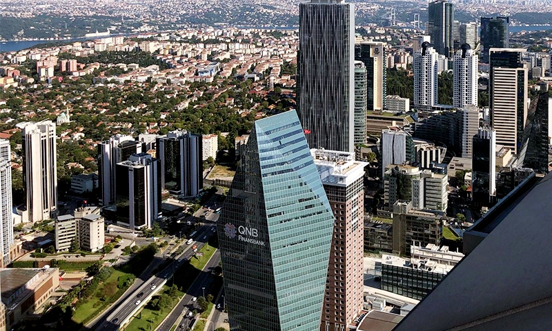 Істамбул Сапфір