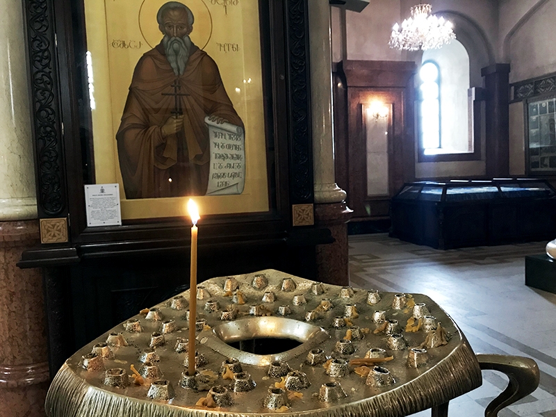 Иконы в Кафедральном  Соборе Святой Троицы в Тбилиси