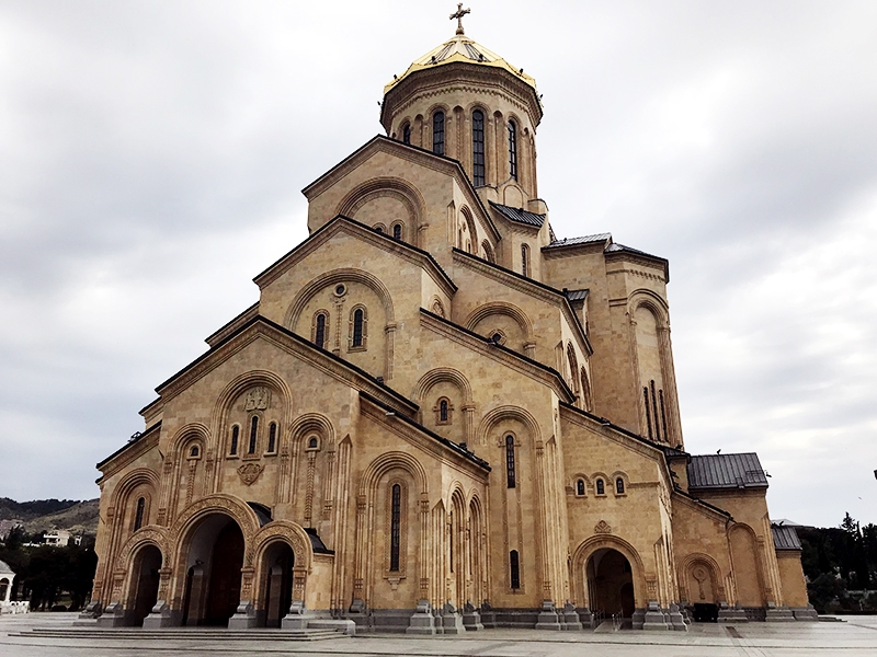 Кафедральный  Собор Святой Троицы в Тбилиси