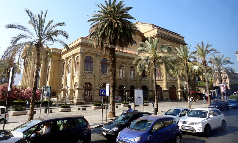 театр Массимо