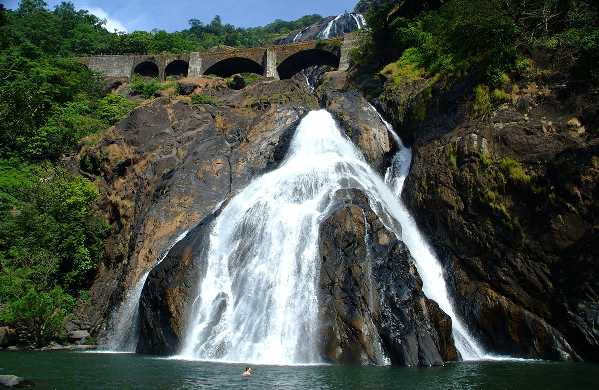 водопад Дудхсагар