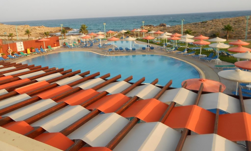 Бассейн в AKTEA BEACH VILLAGE