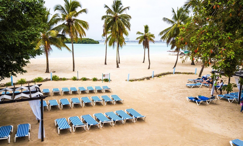 Пляж отеля BelleVue Dominican Bay