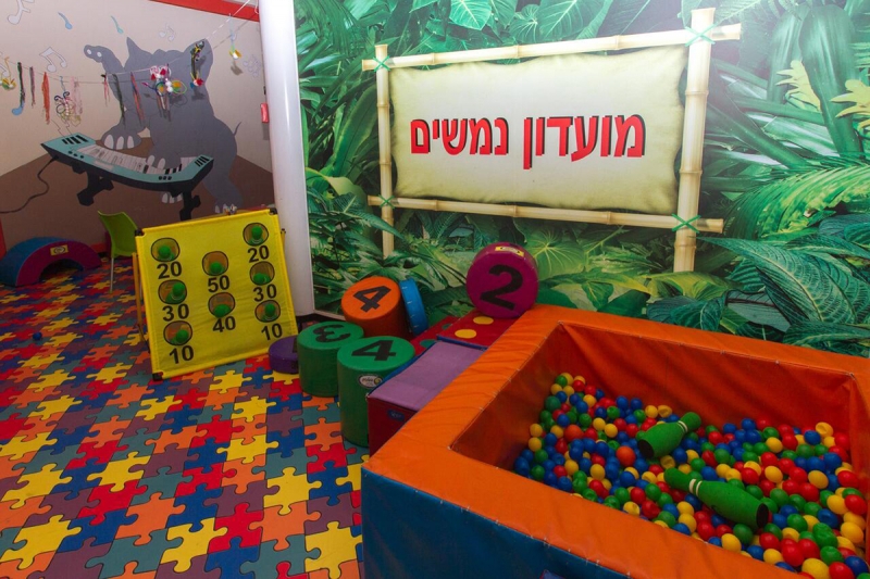 Детская комната Crowne Plaza Dead Sea